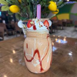 Mango and Strawberry Shake